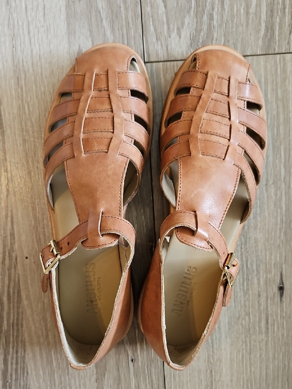 Angulus Women's Tan Leather Fisherman Sandals